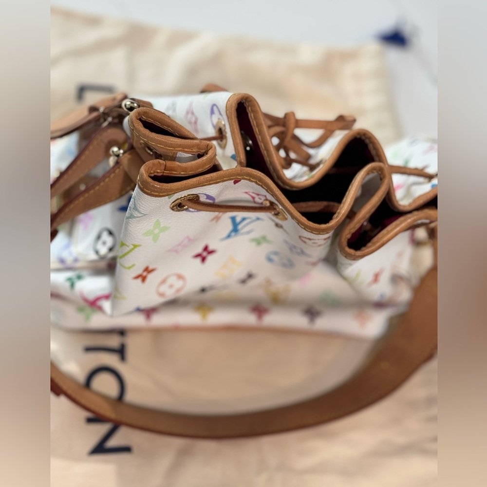 Louis Vuitton x Murakami White Multicolor Petit Noe Bag - Picture 3 of 12